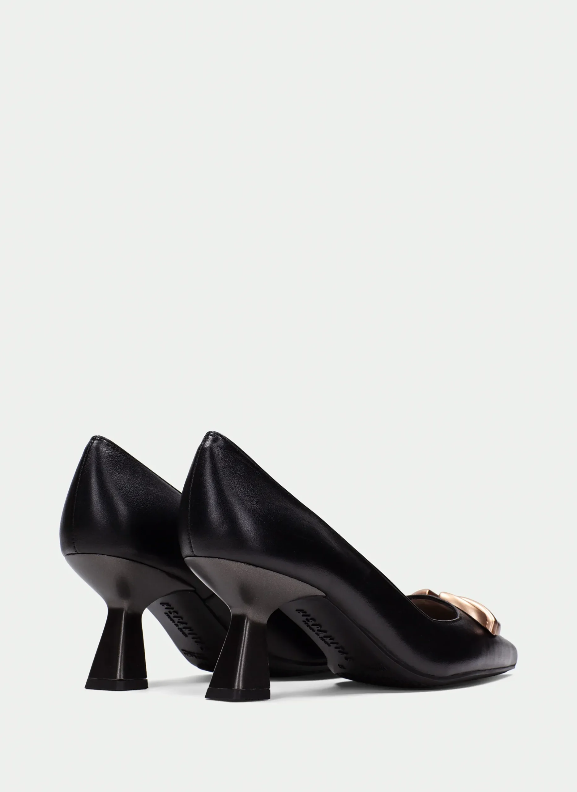 Salon nova negro*HISPANITAS Fashion